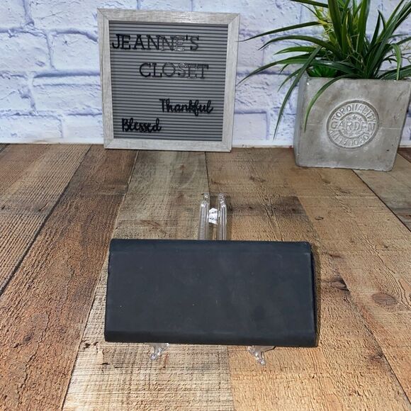 MAUI JIM BLACK MATTE FINISH TRI-FOLD HARD SUNGLASSES CASE - Picture 2 of 8